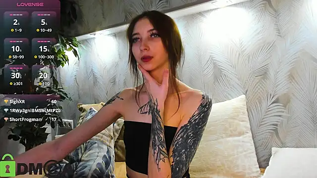 Ellen_Hops' Live XXX Chat