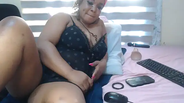 Chat +18 de Foxybrownxx1 ao vivo