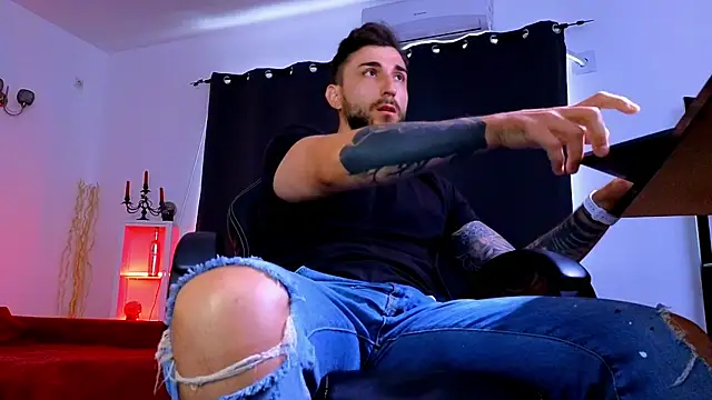 Chat XXX Live MightyAaron66