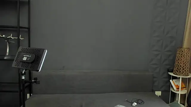 XXX chat uživo modela TroyWadee