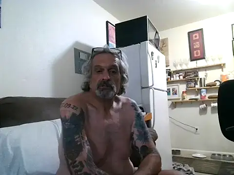Victoria121565Harley's Live XXX Chat