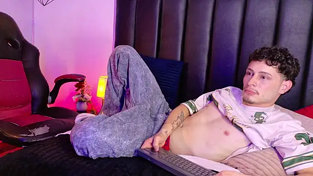 Alexlux1 – Naživo XXX chat