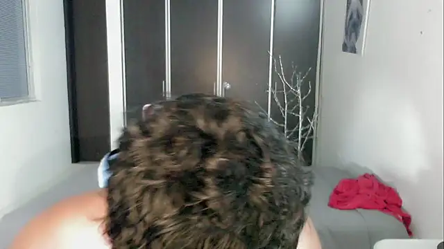 Czat XXX na żywo – 2c_Bby