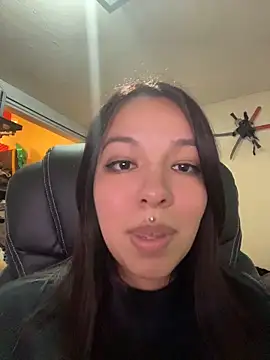 babyakem's Live XXX Chat