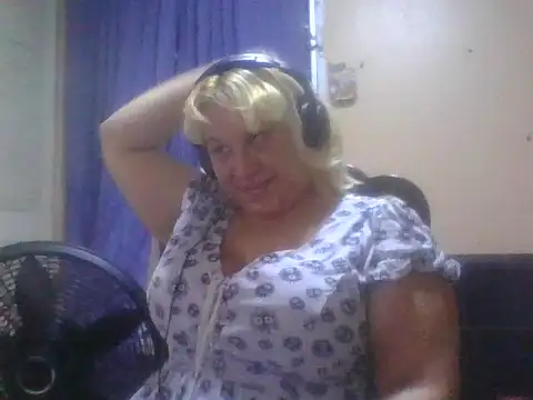 agathaa69 XXX чат на живо
