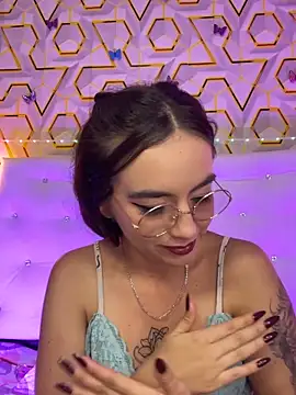 MelanyyJhonson15 라이브 XXX 채팅