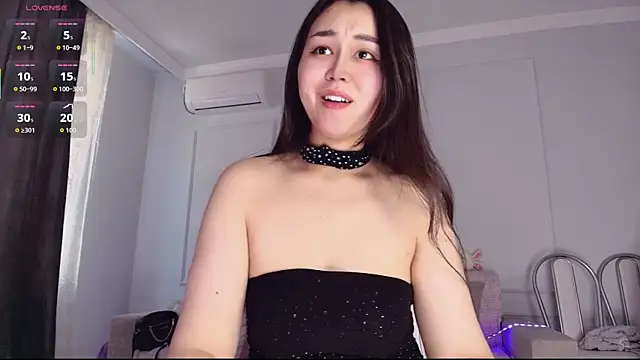 louisa_kim live XXX chat