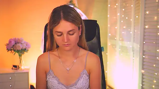 Онлайн чат XXX DeboraLarson