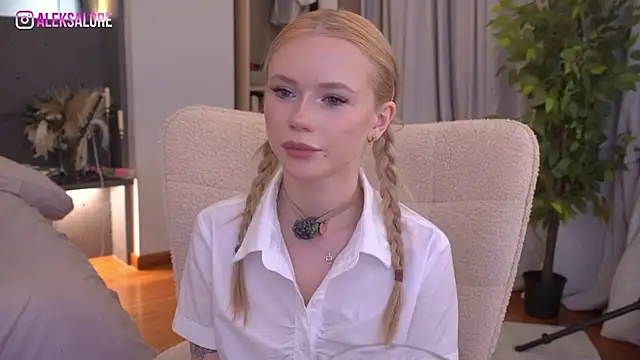 LexieLoree Chat XXX in diretta