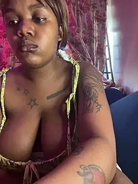 _Thirteen Live XXX-chat