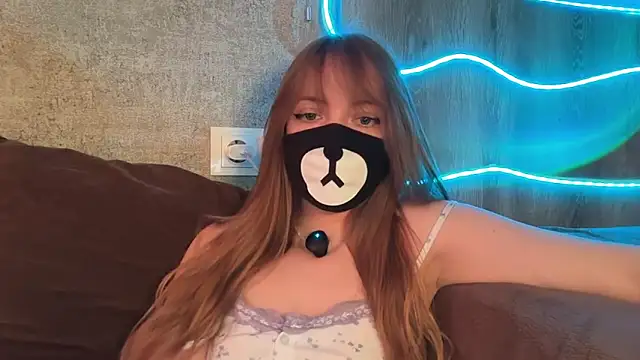 Your_Little_Bear Adlı Modelin Canlı XXX Sohbeti