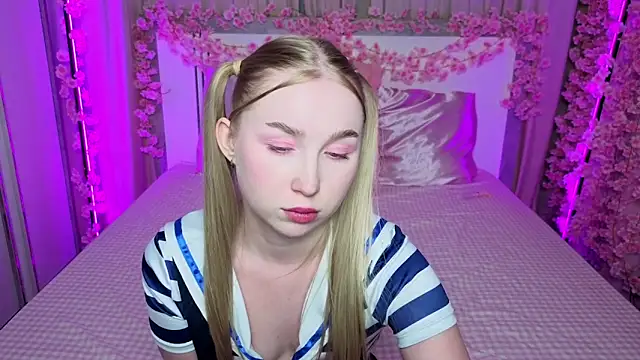 LilyStarlight's Live XXX Chat