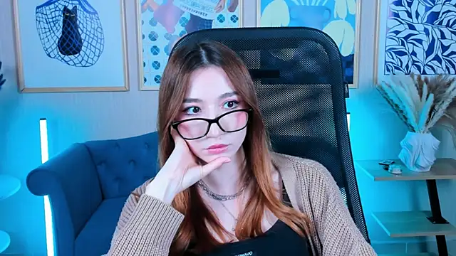 XXX chat uživo modela Karen__davis