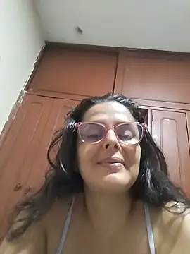 Bella_Morena27 Live XXX-chat
