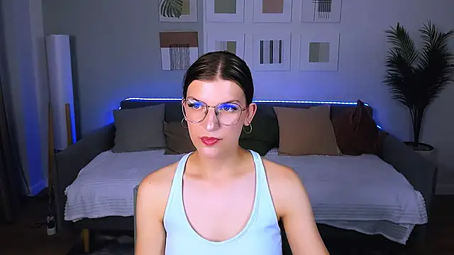 AnnaThorne Chat XXX in diretta