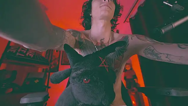 Olliver___yのライブXXXチャット