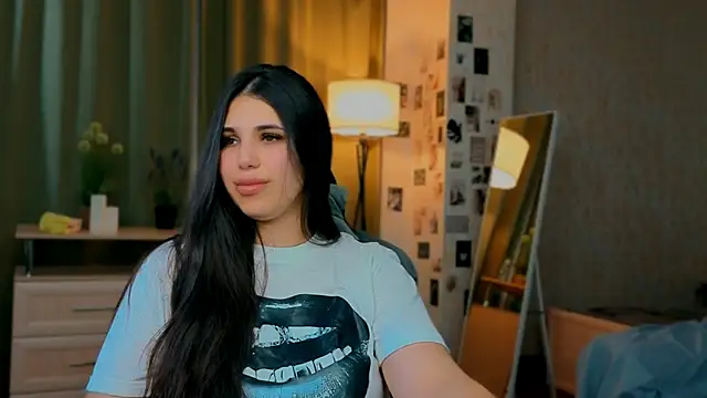 lipsyjanee Adlı Modelin Canlı XXX Sohbeti