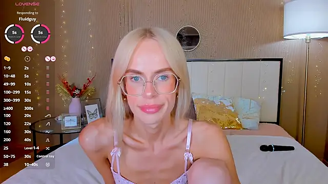 bellatipn Live XXX chat