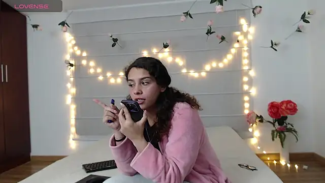 Онлайн чат XXX Sarabubbie