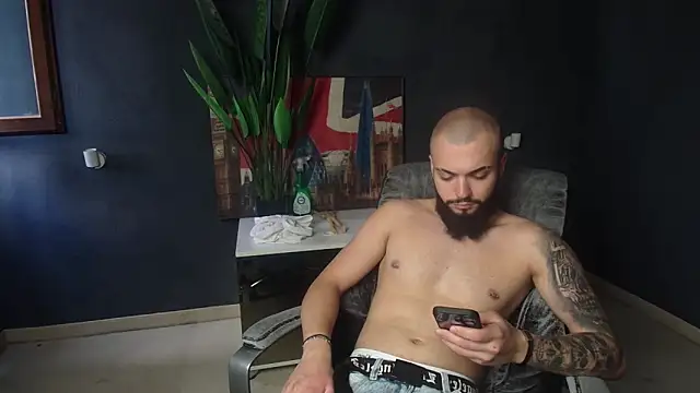 OscarWillss live XXX chat
