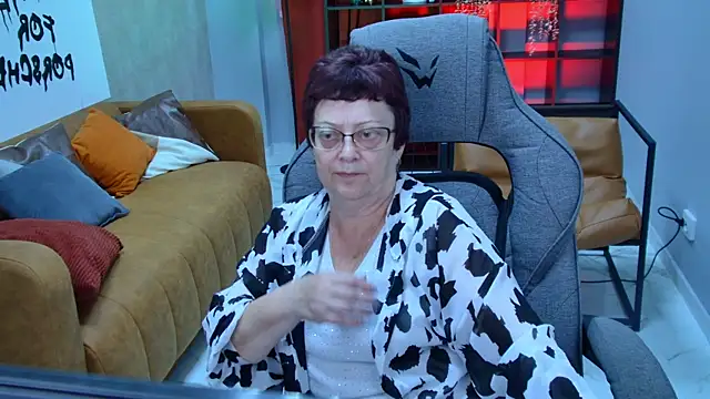 IsoldeMirevainn Live XXX chat