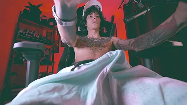 Olliver___y Live XXX Chat