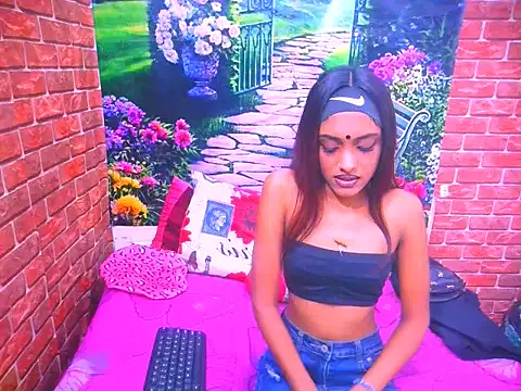 Chat XXX en directo de IndianPretty14u2Luv