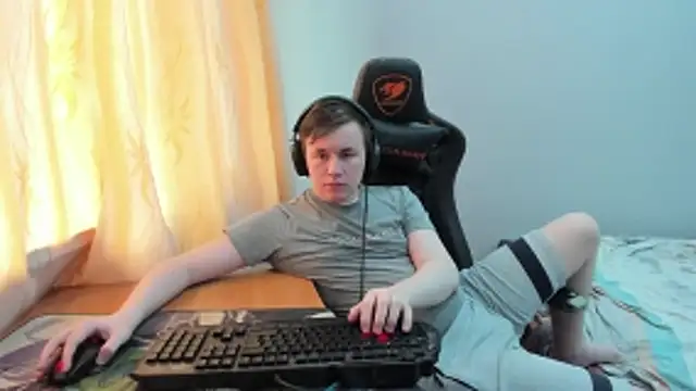 iliaskrislove's Webcam Show