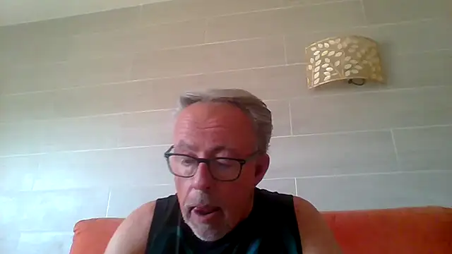 tuggy59 – Naživo XXX chat