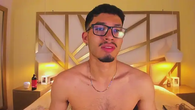 Chat +18 de Jaxon_Carter ao vivo