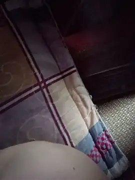 Kiki_sexyy 现场XXX聊天