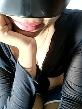 צ'אט XXX בשידור חי של Sweety_chooty