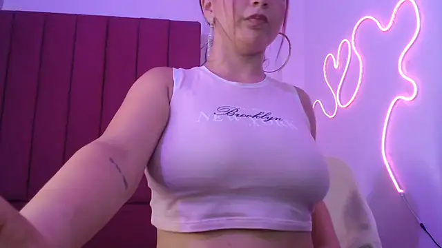 แชท XXX สดของ Mia2xsmith