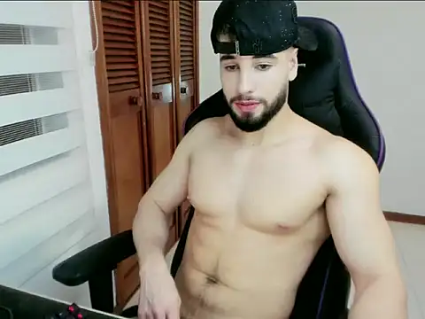 Antony_cast Chat XXX live