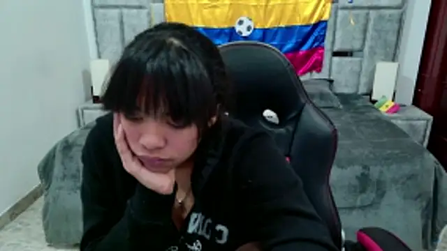 laureentt_ live XXX chat
