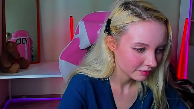 _CloudNine_ Live XXX-Chat