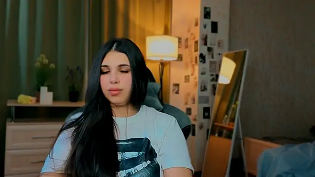 Онлайн чат XXX lipsyjanee