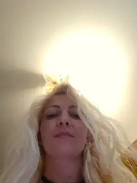 Chat XXX ao vivo de Kisa_Dreis