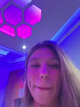 Chat XXX en directo de Yourrmuse_