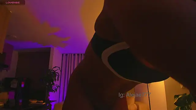 Онлайн чат XXX Aleja_evangeline