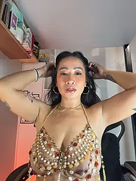 AsianMilfSheryl webkamerás műsora