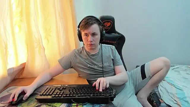 iliaskrislove élő XXX-chatje
