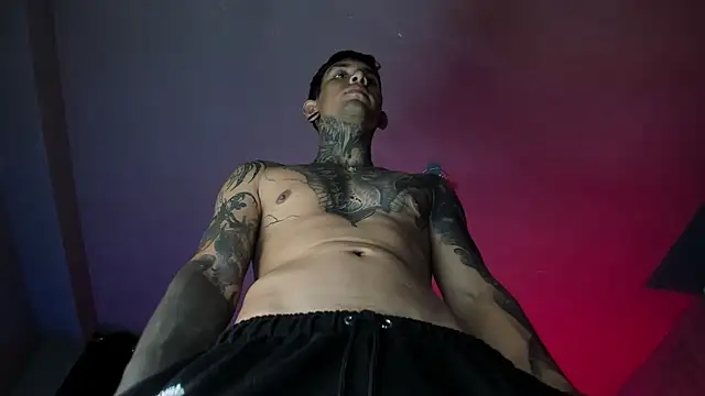 Travisttanner28's Webcam Show
