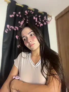 Scarlett05 Adlı Modelin Canlı XXX Sohbeti
