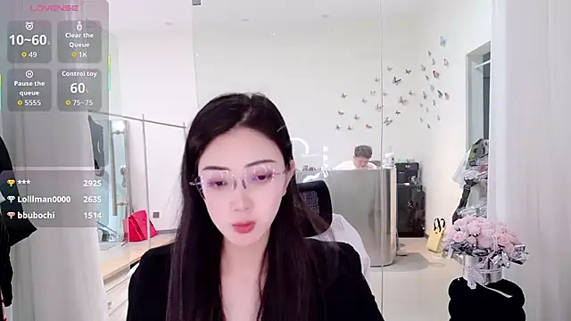 yangyang-777 Adlı Modelin Canlı XXX Sohbeti