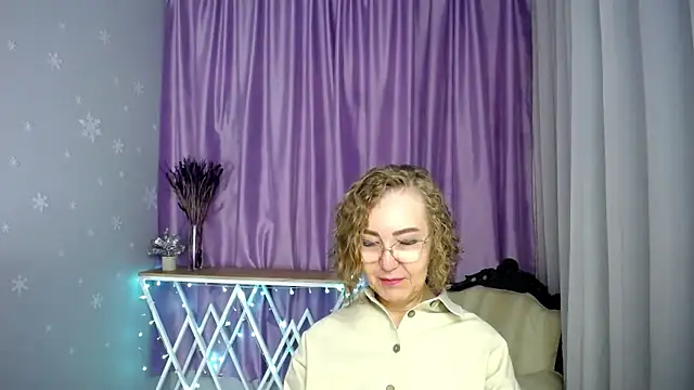 queen_a_n_i 现场XXX聊天