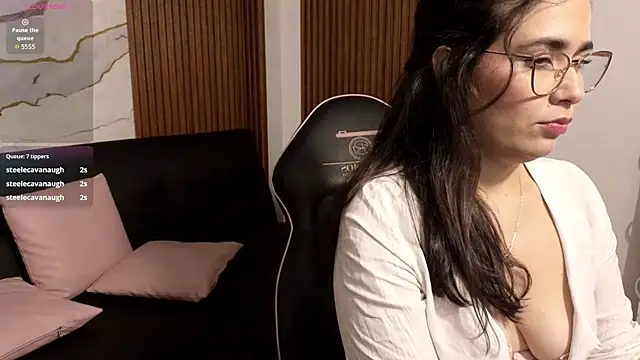 XXX chat uživo modela Loren_Tay