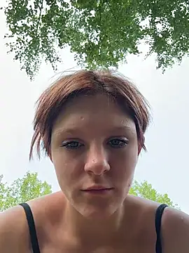 NinaParri XXX чат на живо