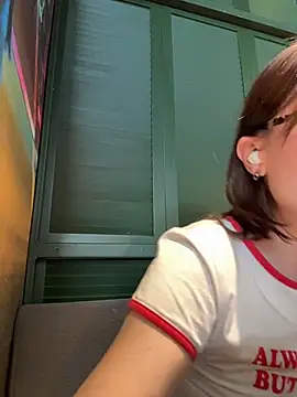 Chatroom XXX en direct de RinaCat