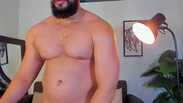 Justin_kingX7 élő XXX-chatje